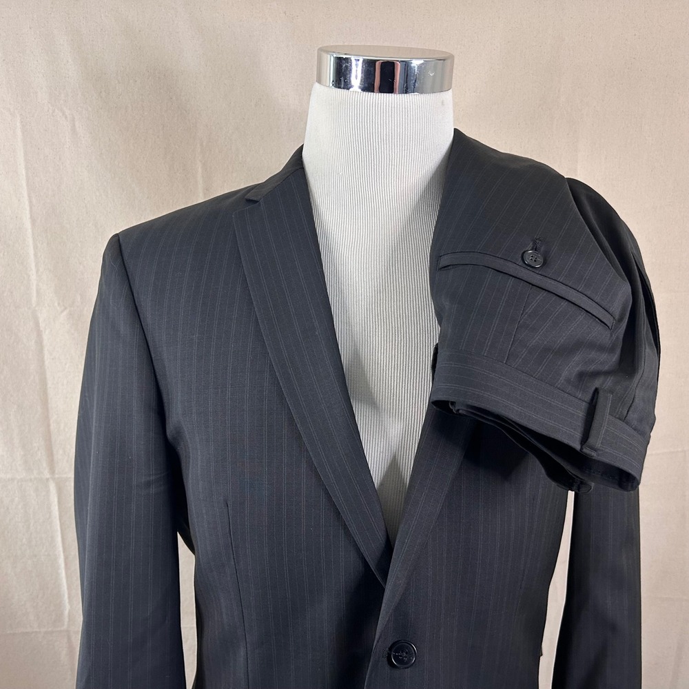 Joseph Jos A Bank 40R Suit 34x28 Wool Charcoal Pinstripe Two Button Double Vent